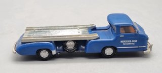 Camión Mercedes Renwagen 1:43