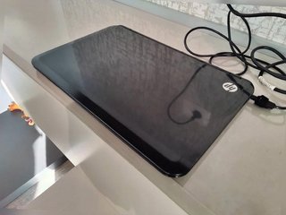 HP Pavilion Laptop i3 4GB RAM 320GB HDD - Ottime Condizioni