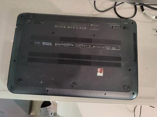 HP Pavilion Laptop i3 4GB RAM 320GB HDD - Ottime Condizioni