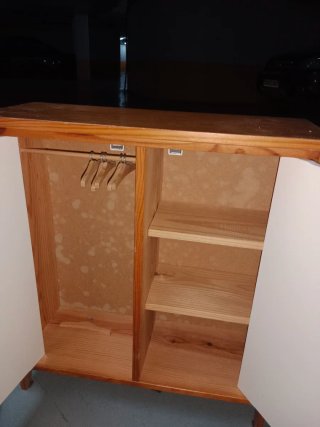 Cuna y armario madera para muñeca