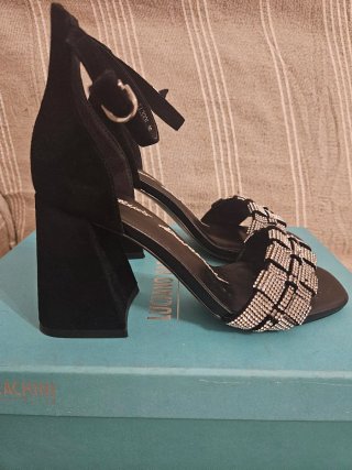 Sandali con strass neri
