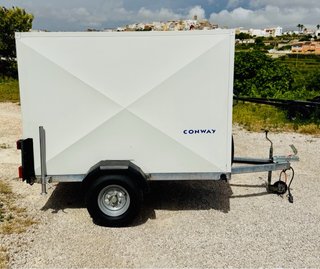 Remolque caja blanca