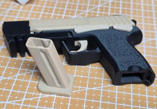 Llavero Pistola Glock Juguete