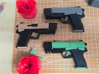 Llavero Pistola Glock Juguete