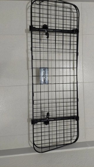 Separador de maletero para coche