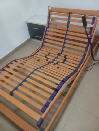 Cama articulada eléctrica