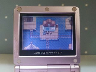 Game Boy Advance SP Rosa AGS-001 Con Tapa (LEED)