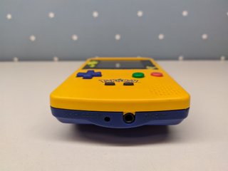 Game Boy Color Pikachu Especial + Regalo (LEED)