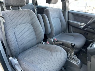 Kia Carens 2.0 CRDI VGT EX