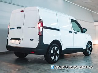 Ford E-Transit Courier TRANSIT COURIER BEV 54KWH 100KW TREND AUTO 136 4P
