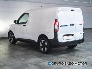 Ford E-Transit Courier TRANSIT COURIER BEV 54KWH 100KW TREND AUTO 136 4P