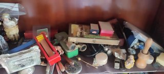 Colección de antigüedades y objetos vintage