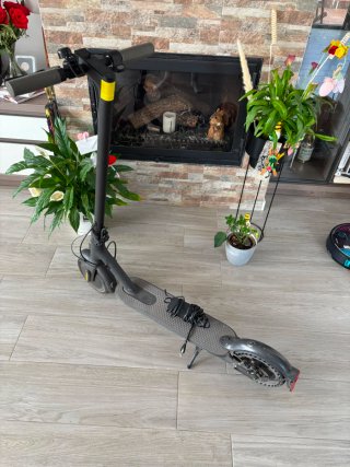 Xiaomi Mi Electric Scooter 1S