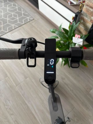 Xiaomi Mi Electric Scooter 1S
