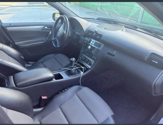 Mercedes-Benz Clase C 2004