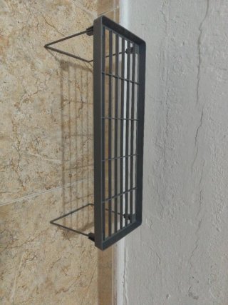Estantería metálica gris