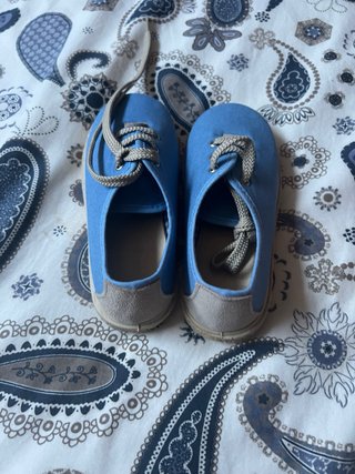 Alpargatas niño azul