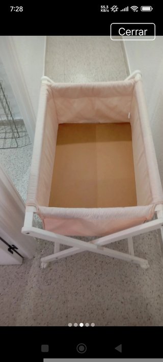 Mini cuna madera rosa lunares blancos