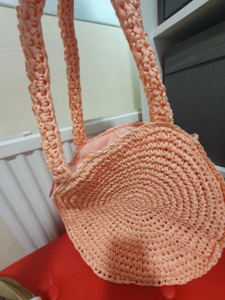 Bolso Negro con Asas Marrones