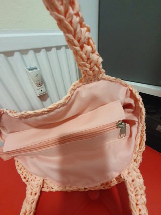 Bolso Negro con Asas Marrones