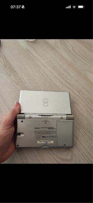 Nintendo DSi Lite + Caricatore + Pokemon Ranger
