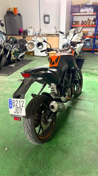 KTM Duke 125 ABS Naranja/Negra