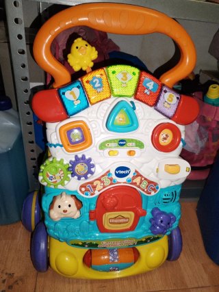 Andador VTech 2 en 1 casi nuevo