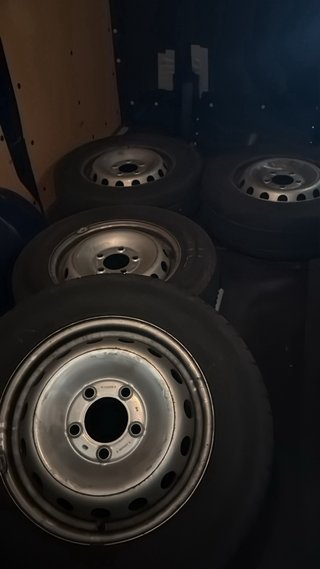 Llantas con neumáticos de invierno