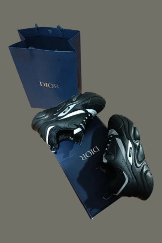 Zapatillas Dior B22 Negras y Blancas