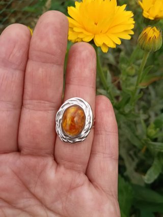 Anillo artesanal ajustable de acero inoxidable y c