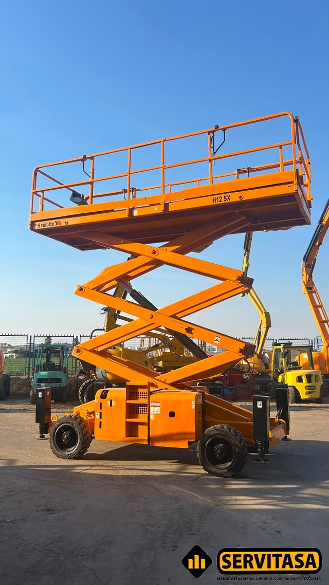 PLATAFORMA ELEVADORA REACONDICIONADA 12M