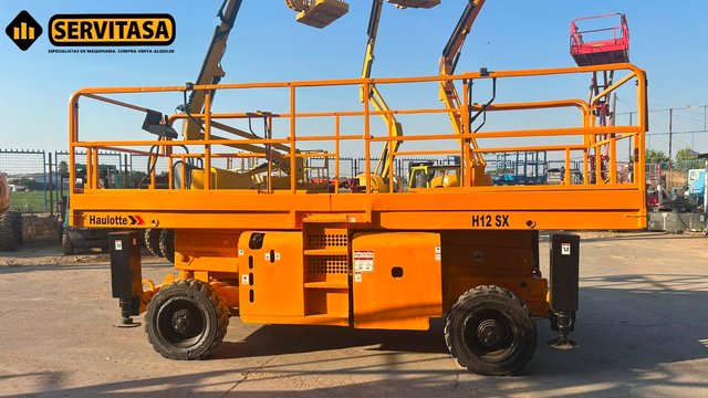 PLATAFORMA ELEVADORA REACONDICIONADA 12M