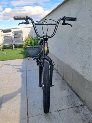 Bici BMX KHE Bikes BARCODE Aluminio