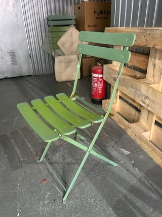6 sillas  de hierro verde plegable