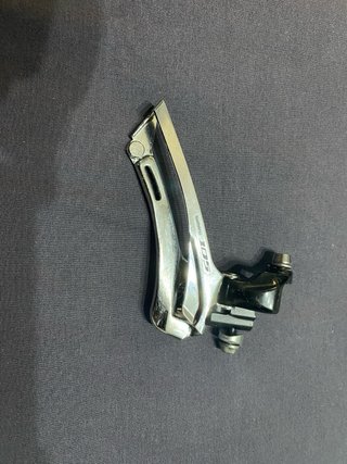 Cambio trasero y desviador delantero Shimano 105