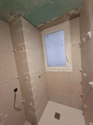 Baños y cocinas  reformas integrales