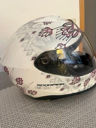 Casco Scorpion Blanco y Rosa. XXS (52cm)