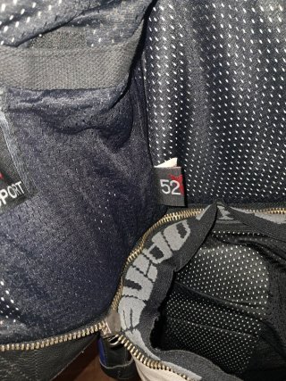 Mono Dainese Talla 52