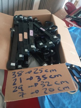 Perchas de pinza de plástico