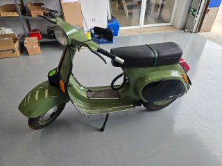 Vespa PK75 Verde