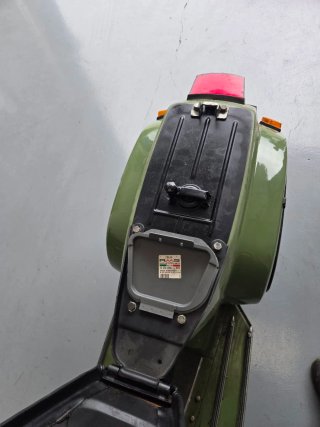 Vespa PK75 Verde