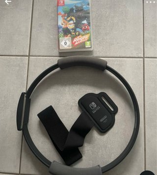 Ring Fit Adventure Nintendo Switch inclye caja