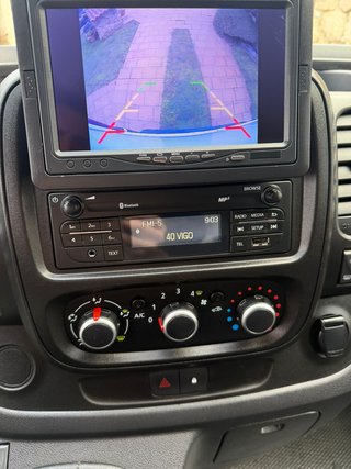 Nissan NV300 2020