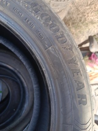 Neumático Goodyear EfficientGrip 215/60R17