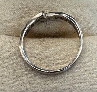 Anillo oro 18 kt con diamantes y zafiros