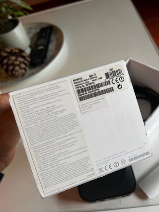 Apple TV con mando a distancia