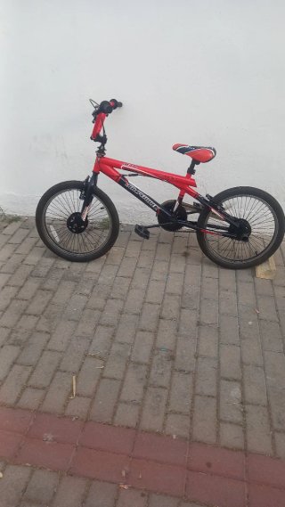 Bicicleta Freestyle Rossa