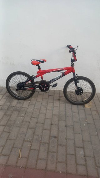 Bicicleta Freestyle Rossa