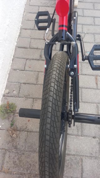 Bicicleta Freestyle Rossa