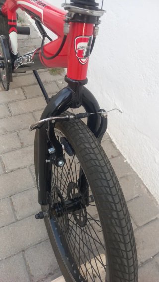 Bicicleta Freestyle Rossa